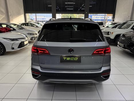 VOLKSWAGEN Taos 1.4 16V 4P FLEX 250 TSI HIGHLINE AUTOM�TICO, Foto 7