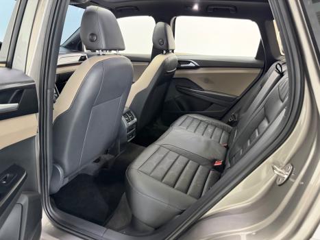 VOLKSWAGEN Taos 1.4 16V 4P FLEX 250 TSI HIGHLINE AUTOM�TICO, Foto 7