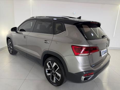 VOLKSWAGEN Taos 1.4 16V 4P FLEX 250 TSI HIGHLINE AUTOM�TICO, Foto 14