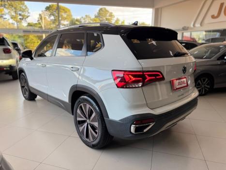 VOLKSWAGEN Taos 1.4 16V 4P FLEX 250 TSI HIGHLINE AUTOM�TICO, Foto 6