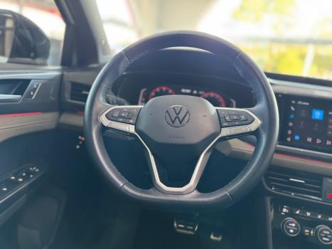 VOLKSWAGEN Taos 1.4 16V 4P FLEX 250 TSI HIGHLINE AUTOM�TICO, Foto 17