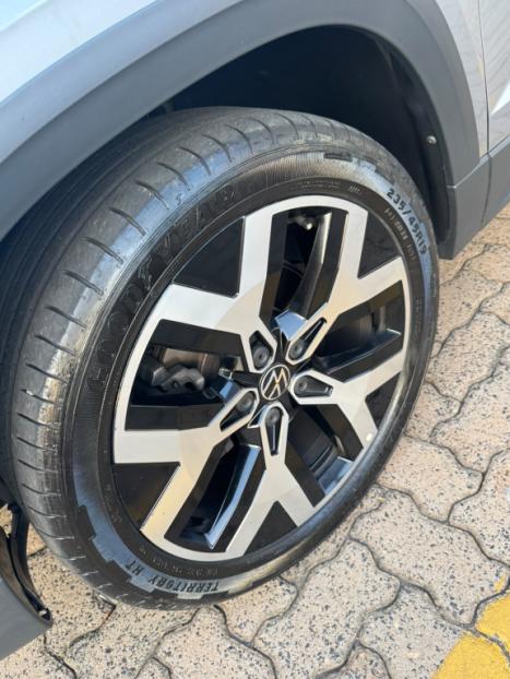 VOLKSWAGEN Taos 1.4 16V 4P FLEX 250 TSI HIGHLINE AUTOM�TICO, Foto 5