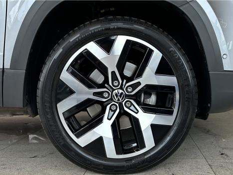 VOLKSWAGEN Taos 1.4 16V 4P FLEX 250 TSI HIGHLINE AUTOM�TICO, Foto 9