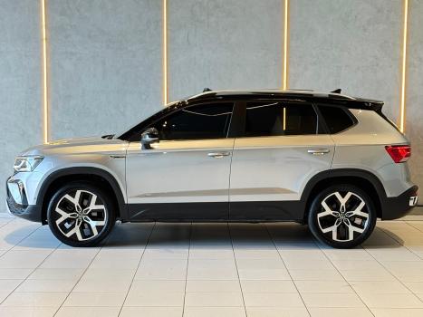 VOLKSWAGEN Taos 1.4 16V 4P FLEX 250 TSI HIGHLINE AUTOM�TICO, Foto 2