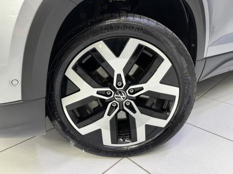 VOLKSWAGEN Taos 1.4 16V 4P FLEX 250 TSI HIGHLINE AUTOM�TICO, Foto 25