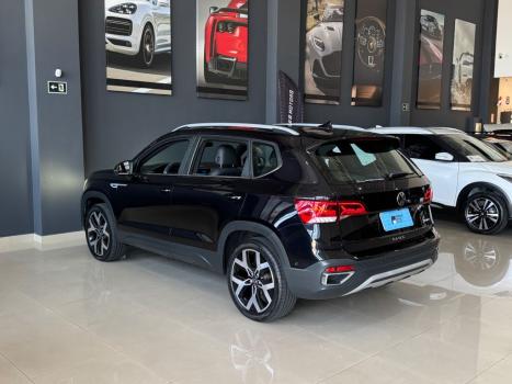 VOLKSWAGEN Taos 1.4 16V 4P FLEX 250 TSI HIGHLINE AUTOMÁTICO, Foto 5