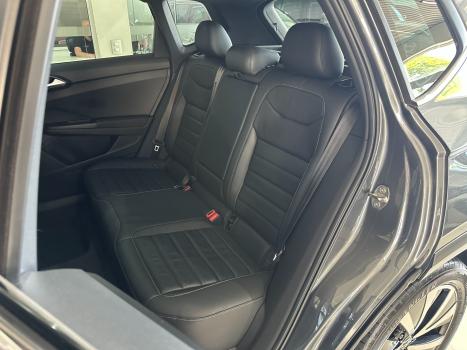 VOLKSWAGEN Taos 1.4 16V 4P FLEX 250 TSI HIGHLINE AUTOMÁTICO, Foto 17