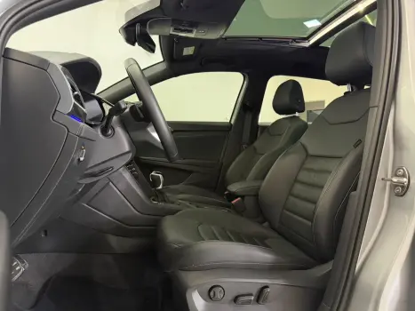 VOLKSWAGEN Taos 1.4 16V 4P FLEX 250 TSI HIGHLINE AUTOMÁTICO, Foto 8