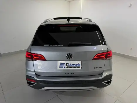 VOLKSWAGEN Taos 1.4 16V 4P FLEX 250 TSI HIGHLINE AUTOMÁTICO, Foto 14
