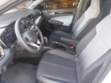 VOLKSWAGEN Tera 1.0 12V 4P 170 TSI HIGH AUTOM�TICO, Foto 13