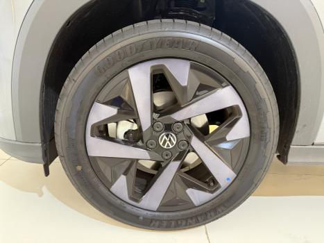VOLKSWAGEN Tera 1.0 12V 4P 170 TSI HIGH AUTOM�TICO, Foto 16