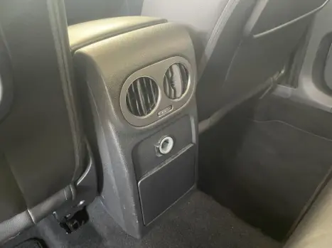 VOLKSWAGEN Tiguan 1.4 16V 4P TSI 250 FLEX TURBO AUTOMÁTICO, Foto 9 VOLKSWAGEN Tiguan 1.4 16V 4P TSI 250 FLEX TURBO AUTOMÁTICO, Foto 9