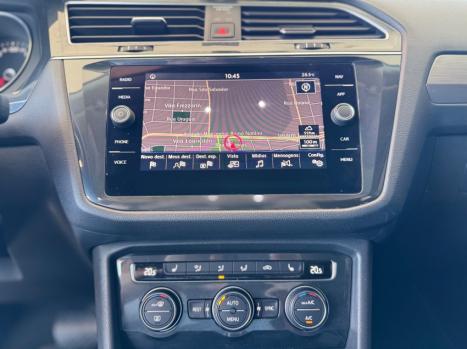 VOLKSWAGEN Tiguan 1.4 250 TSI TOTAL FLEX ALLSPACE COMFORTLINE TURBO AUTOMTICO TIPTRONIC, Foto 17