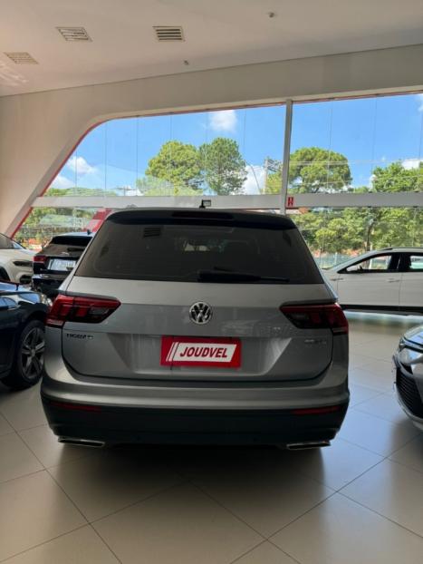 VOLKSWAGEN Tiguan 1.4 250 TSI TOTAL FLEX ALLSPACE COMFORTLINE TURBO AUTOM�TICO TIPTRONIC, Foto 5