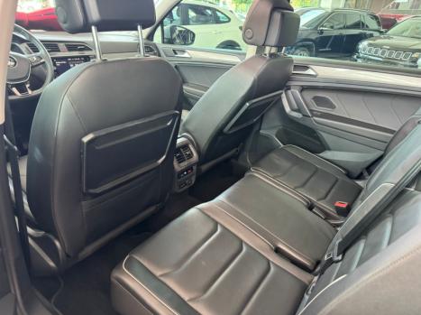 VOLKSWAGEN Tiguan 1.4 250 TSI TOTAL FLEX ALLSPACE COMFORTLINE TURBO AUTOM�TICO TIPTRONIC, Foto 10