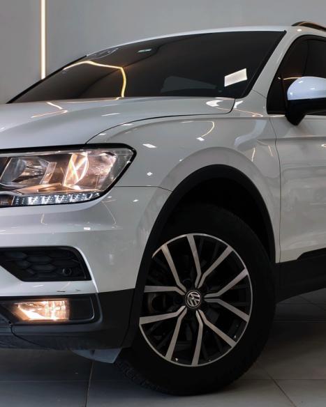 VOLKSWAGEN Tiguan 1.4 16V 4P TSI 250 FLEX TURBO AUTOM�TICO, Foto 4