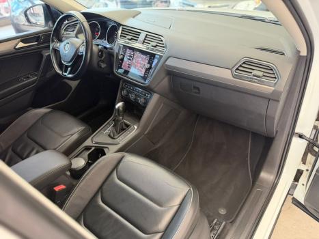 VOLKSWAGEN Tiguan 1.4 250 TSI TOTAL FLEX ALLSPACE TURBO AUTOM�TICO TIPTRONIC, Foto 10