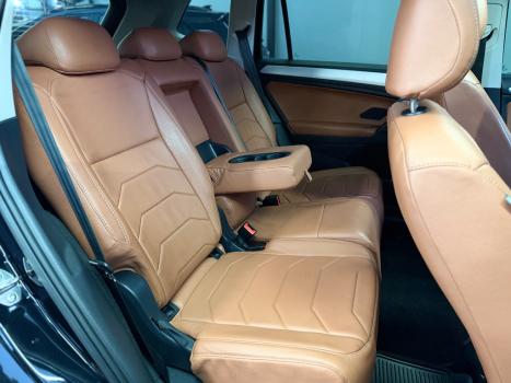 VOLKSWAGEN Tiguan 1.4 250 TSI TOTAL FLEX ALLSPACE COMFORTLINE TURBO AUTOM�TICO TIPTRONIC, Foto 5