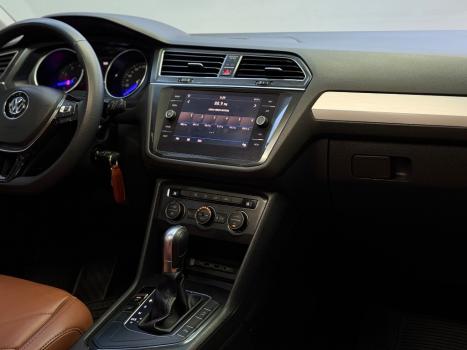 VOLKSWAGEN Tiguan 1.4 250 TSI TOTAL FLEX ALLSPACE COMFORTLINE TURBO AUTOM�TICO TIPTRONIC, Foto 7
