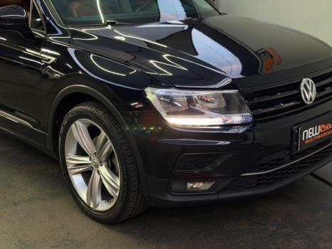 VOLKSWAGEN Tiguan 1.4 250 TSI TOTAL FLEX ALLSPACE COMFORTLINE TURBO AUTOM�TICO TIPTRONIC, Foto 10