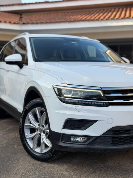 VOLKSWAGEN Tiguan 1.4 16V 4P TSI 250 FLEX TURBO COMFORTLINE AUTOM�TICO, Foto 4