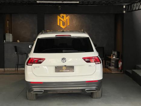 VOLKSWAGEN Tiguan 1.4 250 TSI TOTAL FLEX ALLSPACE COMFORTLINE TURBO AUTOM�TICO TIPTRONIC, Foto 4