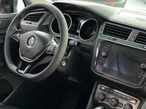 VOLKSWAGEN Tiguan 1.4 250 TSI TOTAL FLEX ALLSPACE COMFORTLINE TURBO AUTOM�TICO TIPTRONIC, Foto 6
