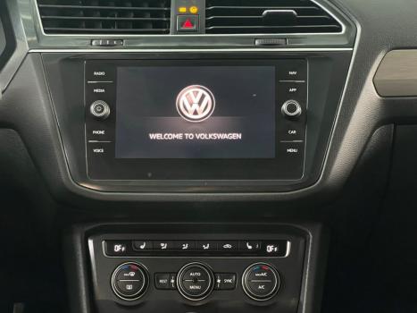 VOLKSWAGEN Tiguan 1.4 250 TSI TOTAL FLEX ALLSPACE COMFORTLINE TURBO AUTOM�TICO TIPTRONIC, Foto 7