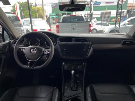 VOLKSWAGEN Tiguan 1.4 250 TSI TOTAL FLEX ALLSPACE COMFORTLINE TURBO AUTOM�TICO TIPTRONIC, Foto 8