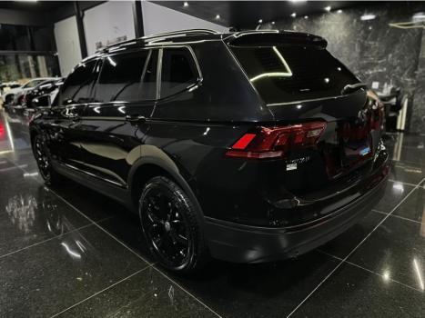 VOLKSWAGEN Tiguan 1.4 250 TSI TOTAL FLEX ALLSPACE COMFORTLINE TURBO AUTOM�TICO TIPTRONIC, Foto 4