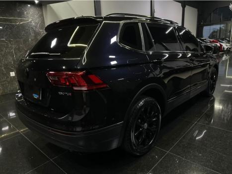 VOLKSWAGEN Tiguan 1.4 250 TSI TOTAL FLEX ALLSPACE COMFORTLINE TURBO AUTOM�TICO TIPTRONIC, Foto 5