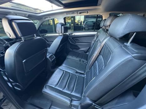 VOLKSWAGEN Tiguan 1.4 250 TSI TOTAL FLEX ALLSPACE COMFORTLINE TURBO AUTOM�TICO TIPTRONIC, Foto 17