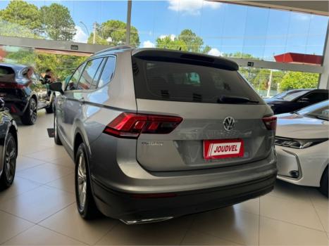 VOLKSWAGEN Tiguan 1.4 250 TSI TOTAL FLEX ALLSPACE COMFORTLINE TURBO AUTOM�TICO TIPTRONIC, Foto 6