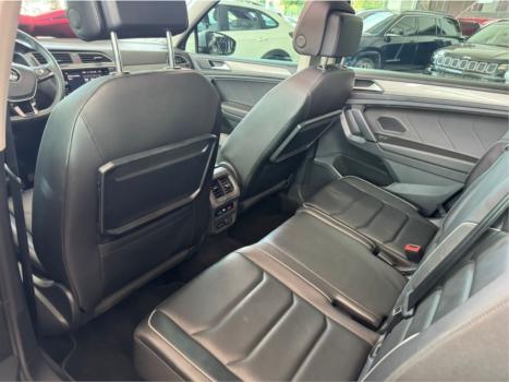VOLKSWAGEN Tiguan 1.4 250 TSI TOTAL FLEX ALLSPACE COMFORTLINE TURBO AUTOM�TICO TIPTRONIC, Foto 10
