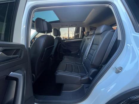 VOLKSWAGEN Tiguan 1.4 250 TSI TOTAL FLEX ALLSPACE COMFORTLINE TURBO AUTOM�TICO TIPTRONIC, Foto 2