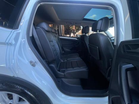 VOLKSWAGEN Tiguan 1.4 250 TSI TOTAL FLEX ALLSPACE COMFORTLINE TURBO AUTOM�TICO TIPTRONIC, Foto 6