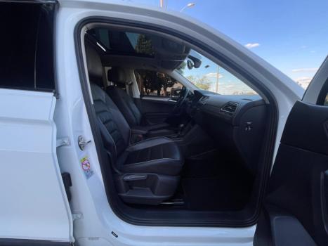 VOLKSWAGEN Tiguan 1.4 250 TSI TOTAL FLEX ALLSPACE COMFORTLINE TURBO AUTOM�TICO TIPTRONIC, Foto 9