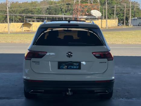 VOLKSWAGEN Tiguan 1.4 250 TSI TOTAL FLEX ALLSPACE COMFORTLINE TURBO AUTOM�TICO TIPTRONIC, Foto 25