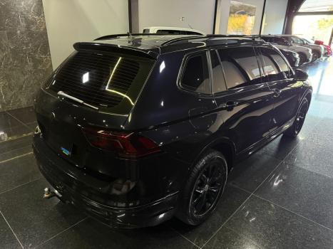 VOLKSWAGEN Tiguan 1.4 250 TSI TOTAL FLEX ALLSPACE COMFORTLINE TURBO AUTOM�TICO TIPTRONIC, Foto 4
