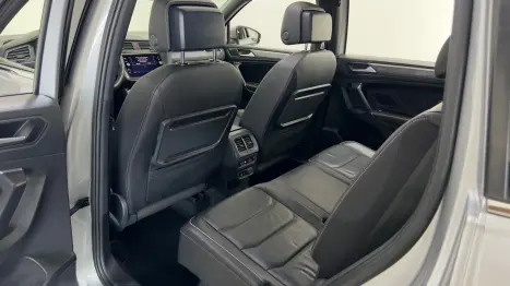VOLKSWAGEN Tiguan 2.0 16V 4P FSI R-LINE TURBO AUTOMTICO, Foto 8