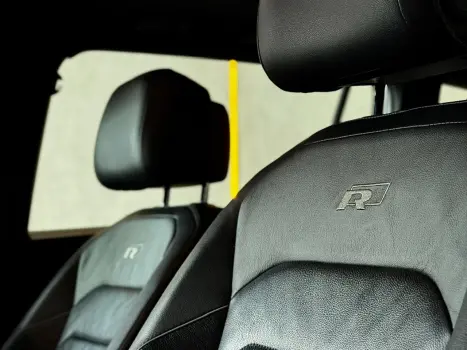 VOLKSWAGEN Tiguan 2.0 16V 4P TSI 350 TURBO R-LINE 4MOTION DSG AUTOM�TICO, Foto 22