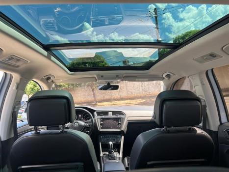 VOLKSWAGEN Tiguan 2.0 350 TSI TOTAL FLEX ALLSPACE R-LINE 4-MOTION TURBO AUTOM�TICO DSG, Foto 2