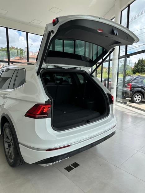 VOLKSWAGEN Tiguan 2.0 350 TSI TOTAL FLEX ALLSPACE R-LINE 4-MOTION TURBO AUTOM�TICO DSG, Foto 10