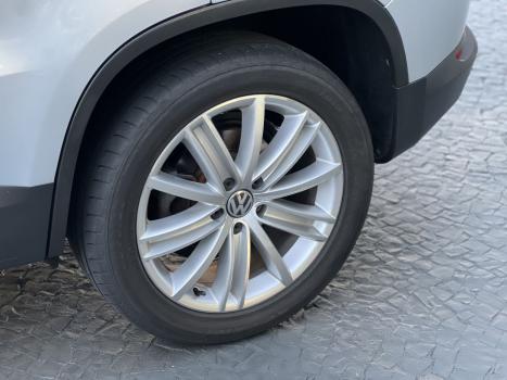 VOLKSWAGEN Tiguan 2.0 16V 4P FSI 4WD TURBO AUTOM�TICO, Foto 6
