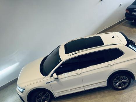 VOLKSWAGEN Tiguan 2.0 350 TSI TOTAL FLEX ALLSPACE R-LINE 4-MOTION TURBO AUTOM�TICO DSG, Foto 4