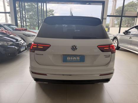 VOLKSWAGEN Tiguan 2.0 16V 4P TSI 350 TURBO R-LINE 4MOTION DSG AUTOM�TICO, Foto 4