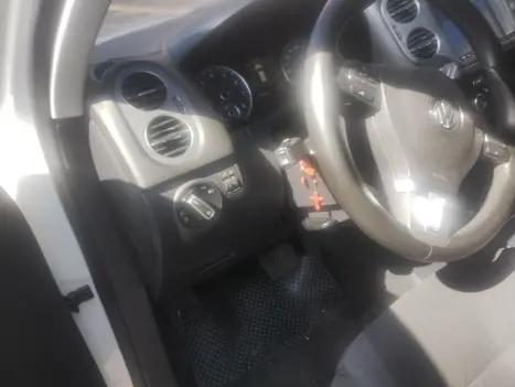 VOLKSWAGEN Tiguan 2.0 16V 4P TSI 350 TURBO R-LINE 4MOTION DSG AUTOM�TICO, Foto 6