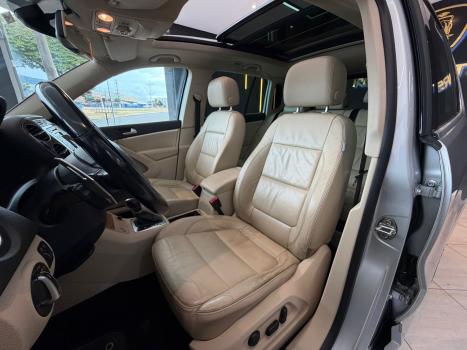 VOLKSWAGEN Tiguan 2.0 16V 4P FSI R-LINE TURBO AUTOM�TICO, Foto 8