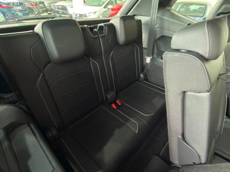 VOLKSWAGEN Tiguan 2.0 350 TSI TOTAL FLEX ALLSPACE R-LINE 4-MOTION TURBO AUTOM�TICO DSG, Foto 13