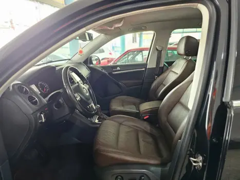VOLKSWAGEN Tiguan 2.0 16V 4P FSI 4WD TURBO AUTOM�TICO, Foto 16